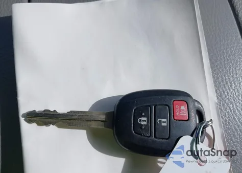 2019 Toyota Highlander Le из США, поврежденный, VIN 5TDBZRFHXKS960846